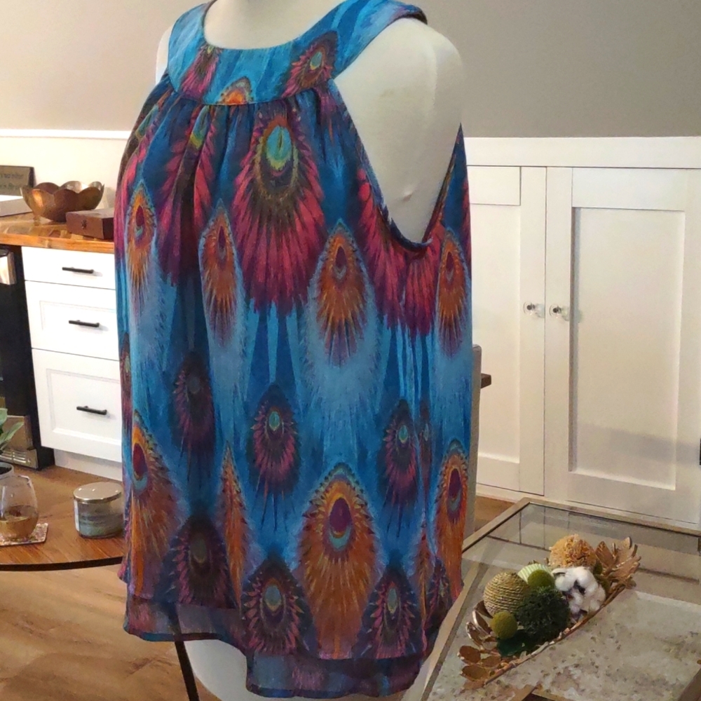 Feather halter top - Picture 2 of 3